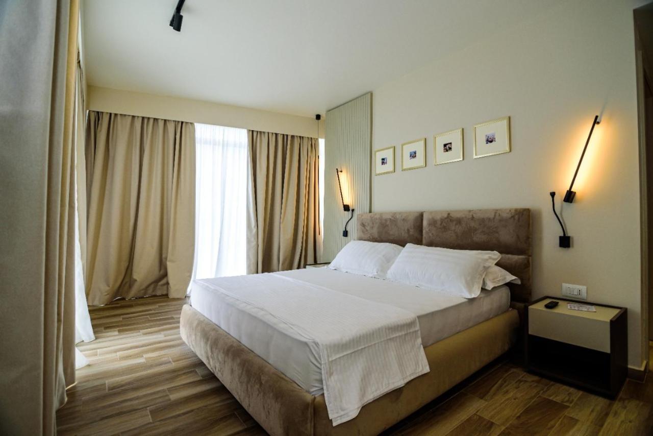 Hotel Orange Dhërmi Kültér fotó