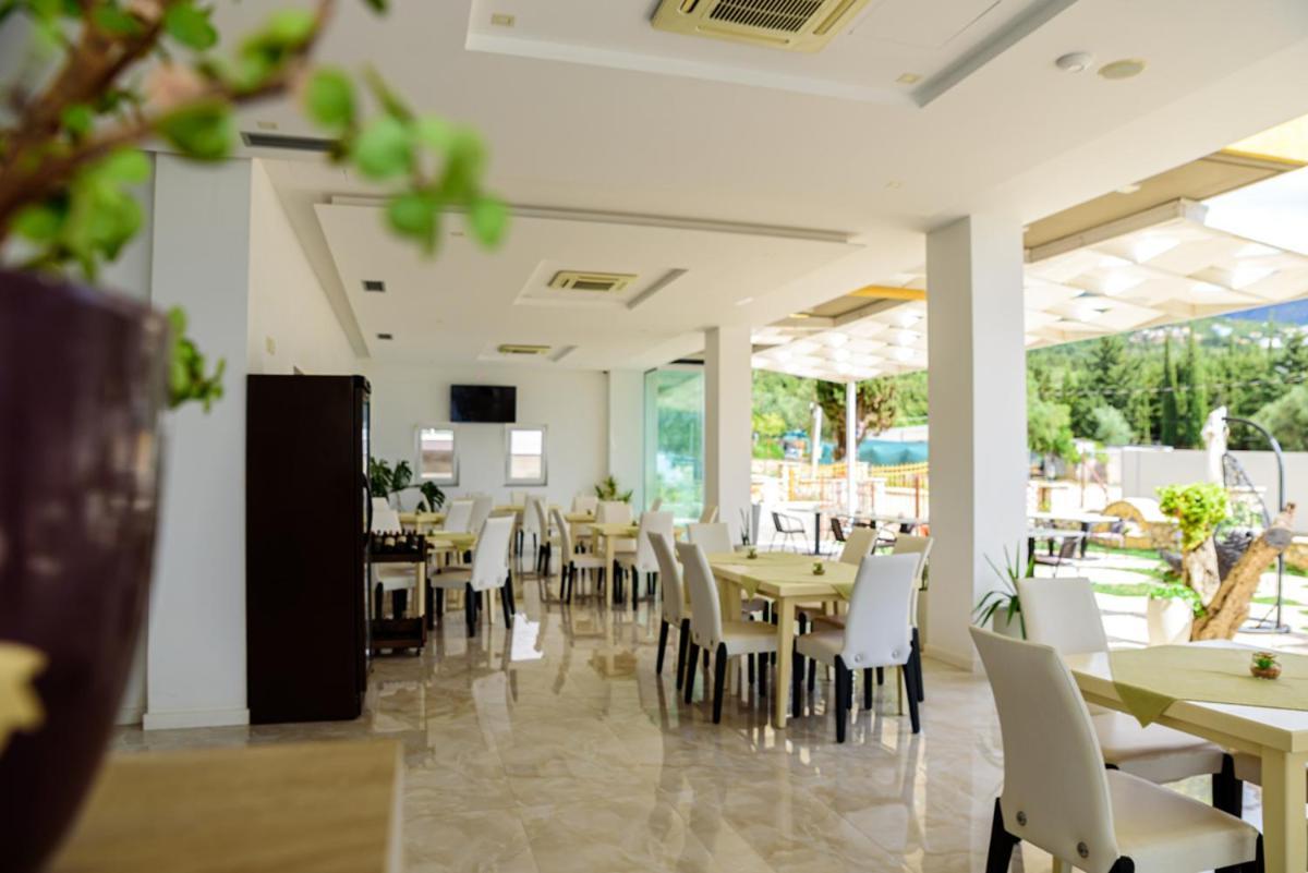 Hotel Orange Dhërmi Kültér fotó