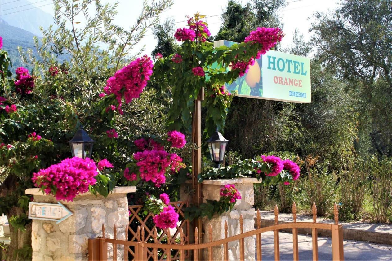 Hotel Orange Dhërmi Kültér fotó