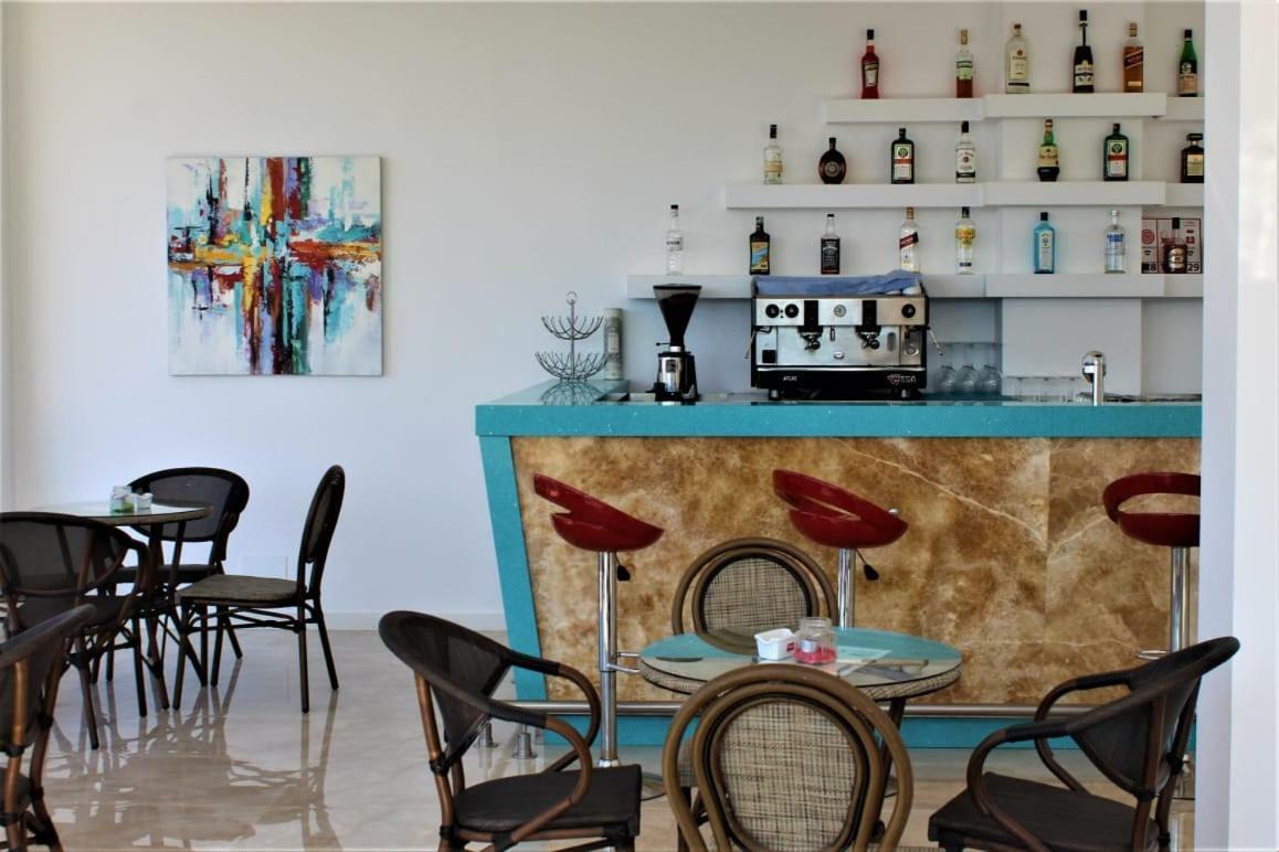 Hotel Orange Dhërmi Kültér fotó